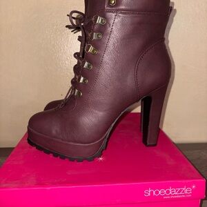 Women's Burgundy Lace-Up Boots